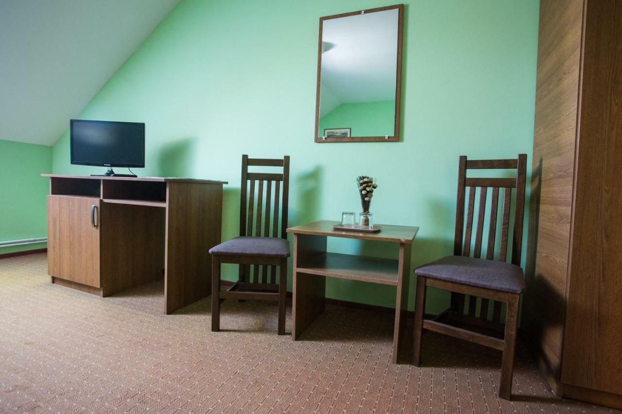 Camere De Inchiriat Hatuica 外观 照片