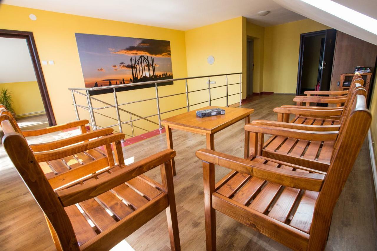 Camere De Inchiriat Hatuica 外观 照片